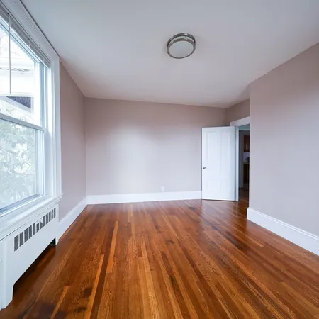 $2,500 | 11 Tapley Street, Unit 1, Lynn, MA 01905