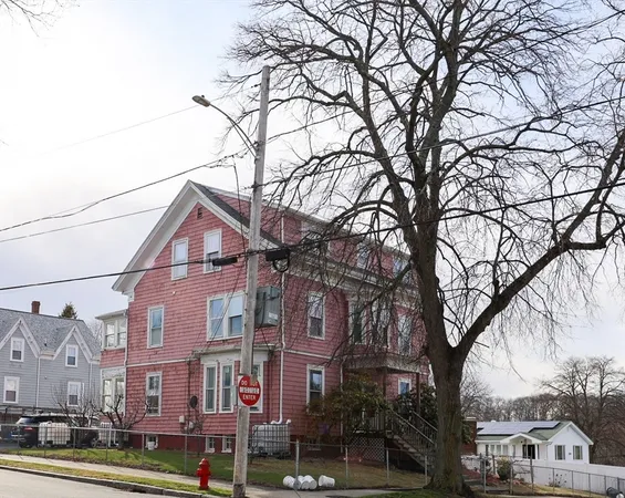 $2,500 | 11 Tapley Street, Unit 1, Lynn, MA 01905