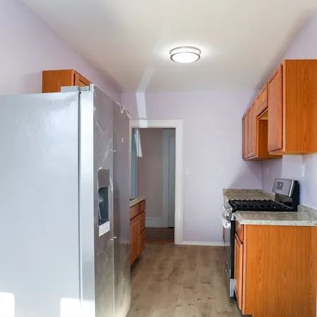 $2,500 | 11 Tapley Street, Unit 1, Lynn, MA 01905