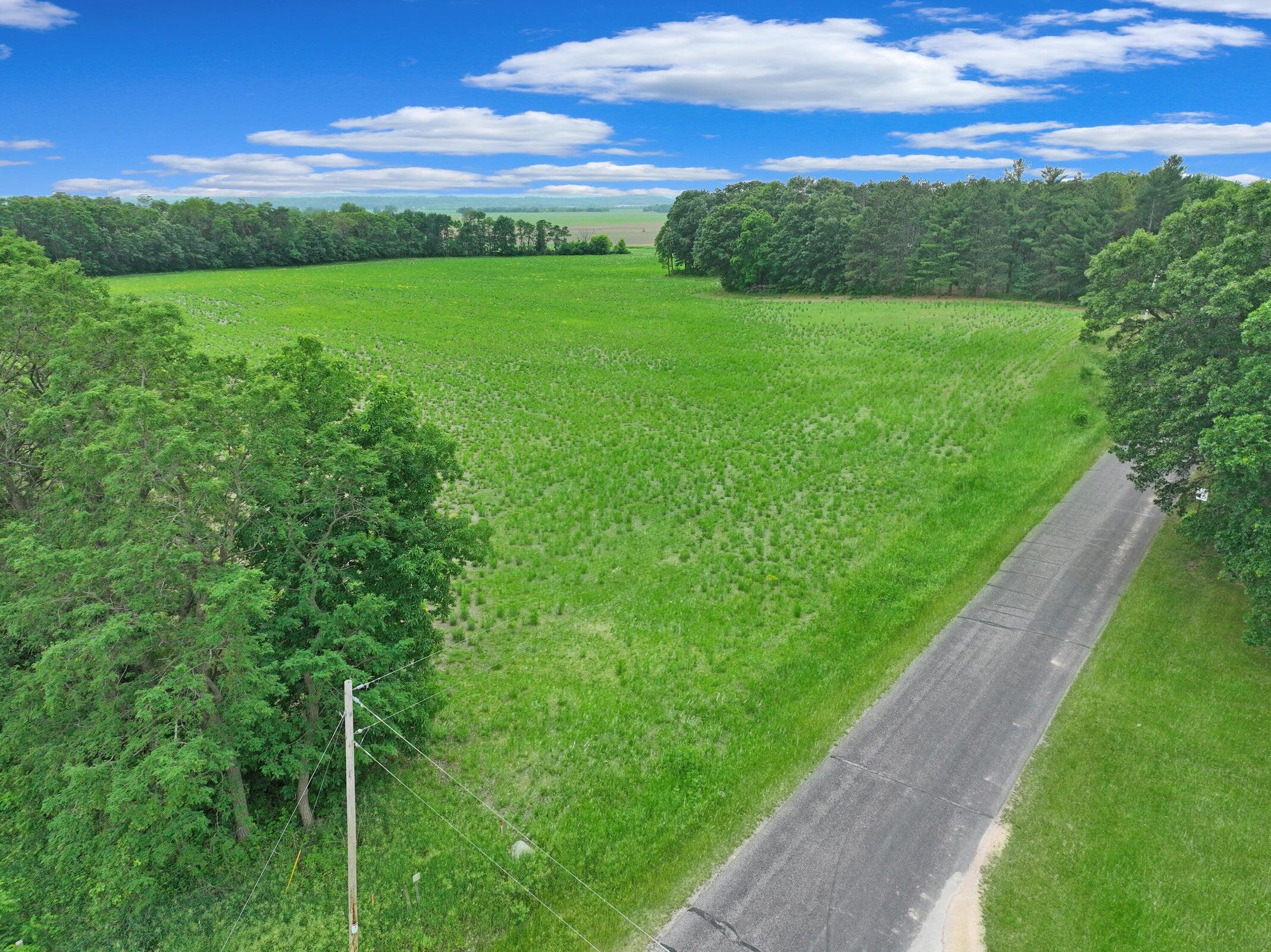 1-3 4 Cemetery Road Mauston, WI 53948 - Photo 14 of 15 20260611202605626245000000-o (1)