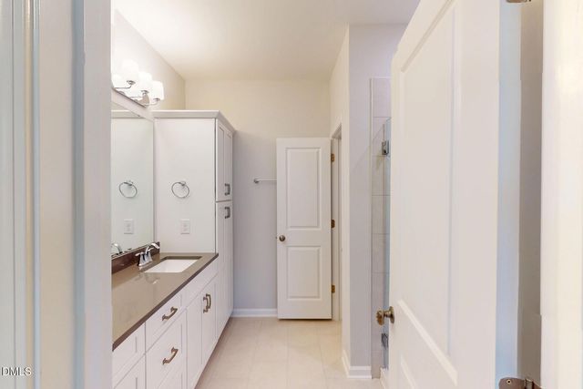 $450,000 | 2726 Hunter Woods Drive, Unit 627, Apex, NC 27502