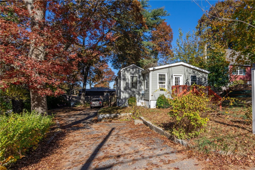 25 Mohawk Street Coventry, RI 02816 - Photo 3 of 23 Gallery Image 3