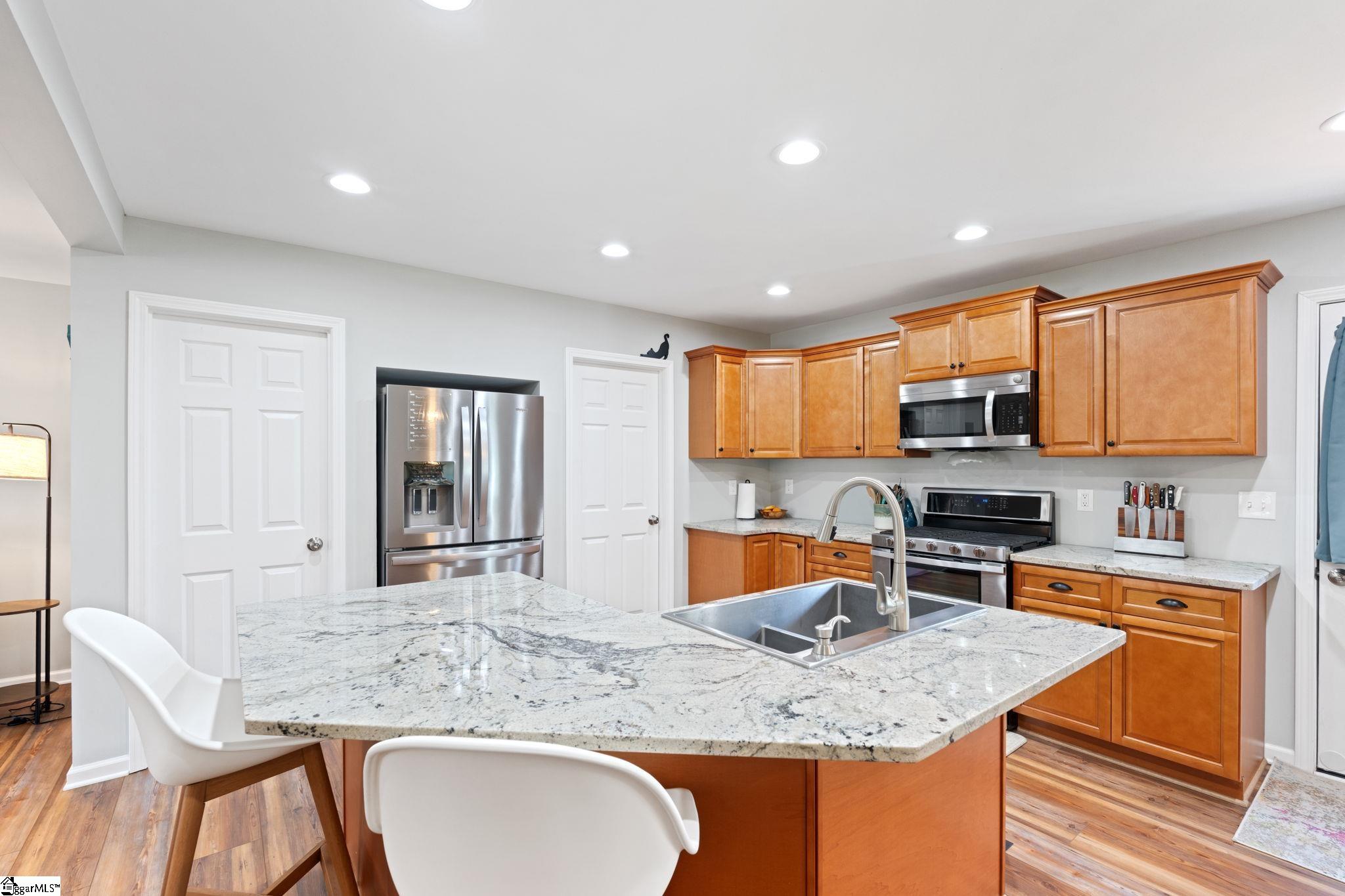2762 Allen Bridge Road Fountain Inn, SC 29644 - Photo 8 of 41