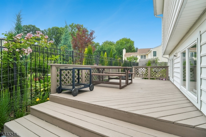 1 Archbridge Lane Springfield, NJ 07081 - Photo 32 of 37