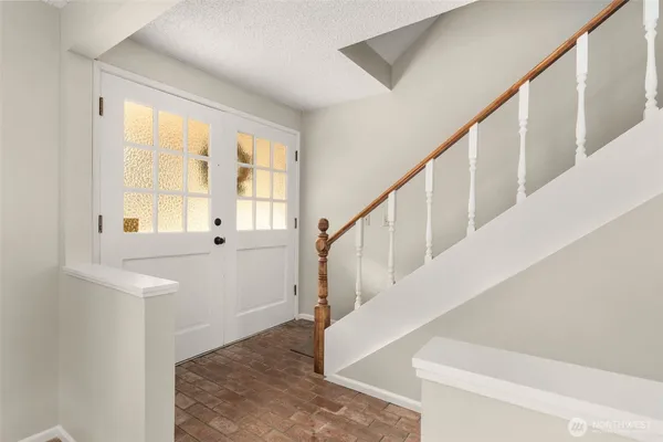 $950,000 | 11516 Bartlett Avenue Northeast, Seattle, WA 98125