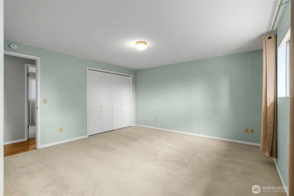 $950,000 | 11516 Bartlett Avenue Northeast, Seattle, WA 98125