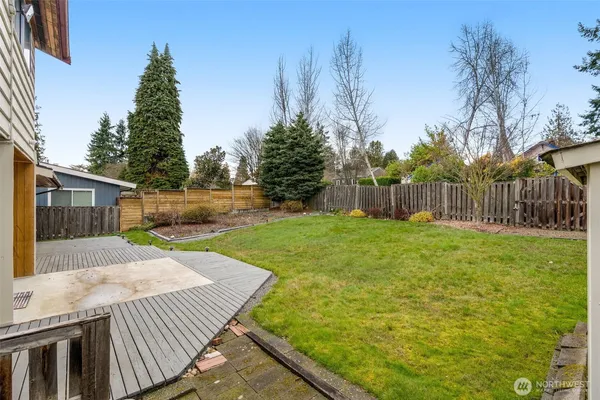$950,000 | 11516 Bartlett Avenue Northeast, Seattle, WA 98125