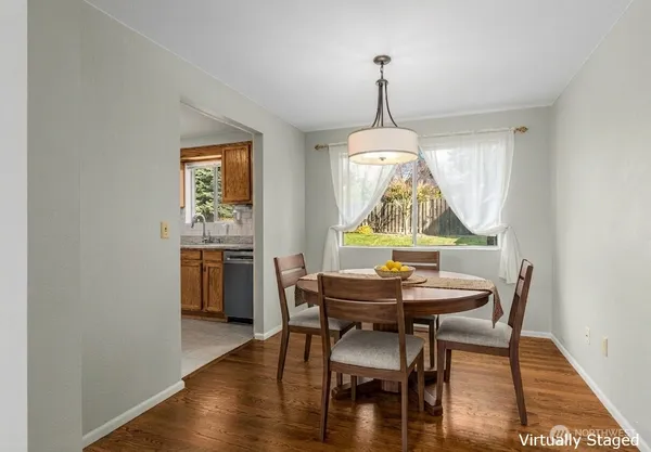 $950,000 | 11516 Bartlett Avenue Northeast, Seattle, WA 98125