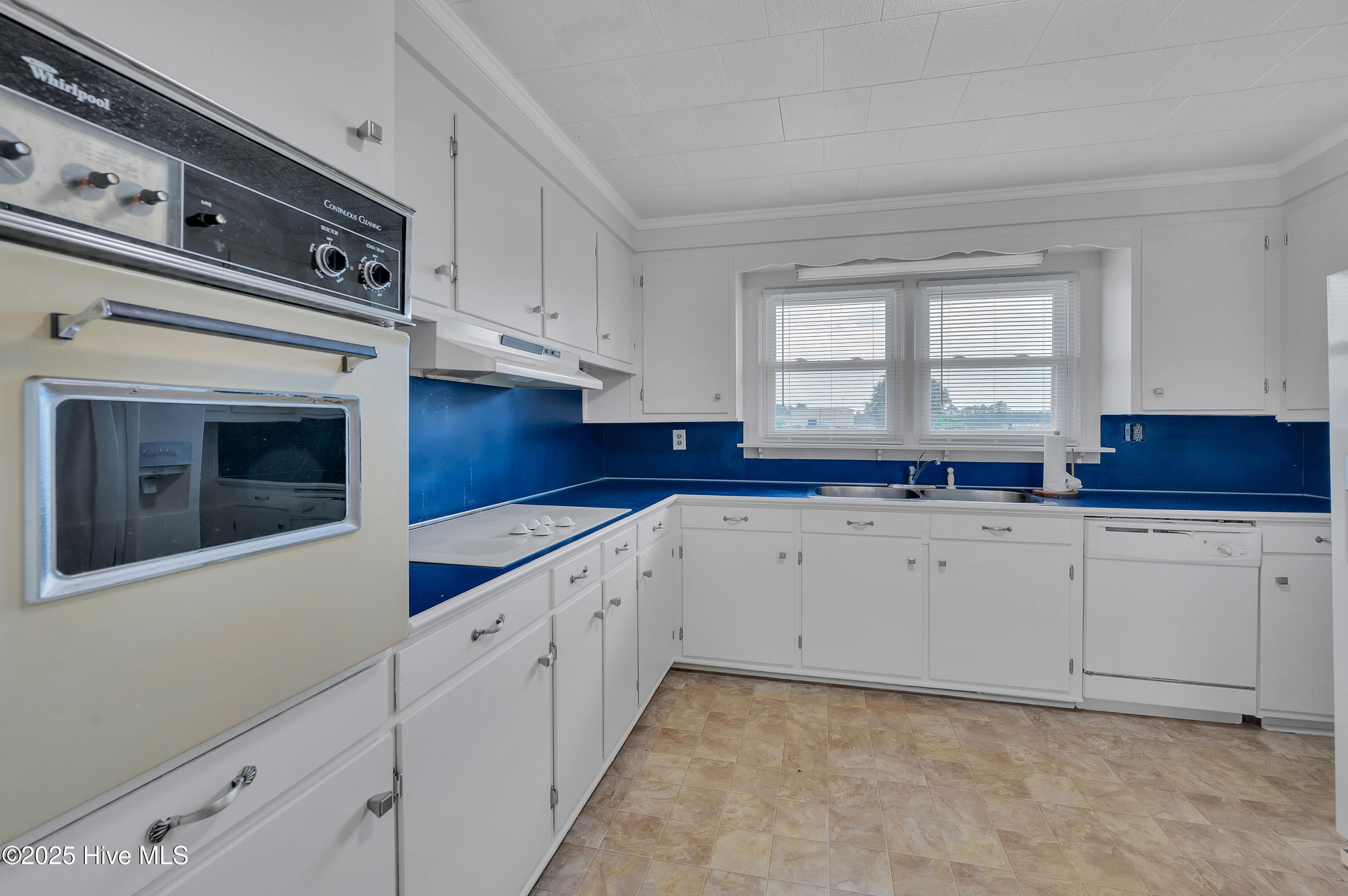 157 West Littlefield Road Ayden, NC 28513 - Photo 14 of 52 157 W Littlefield Rd-13