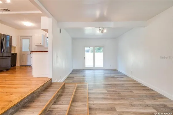 $2,100 | 1028 Northeast 7th Avenue, Gainesville, FL 32601