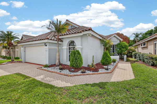 $2,700 | 416 Southwest Horseshoe Bay, Port St. Lucie, FL 34986