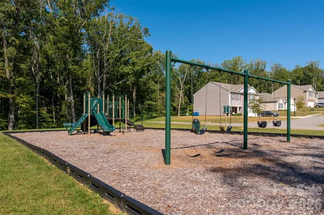 $389,000 | 2949 Sherrills Stream Drive, Sherrills Ford, NC 28673