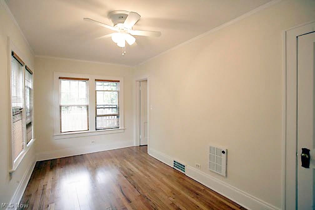 2954 East Derbyshire Road Cleveland, OH 44118 - Photo 8 of 22 First Floor