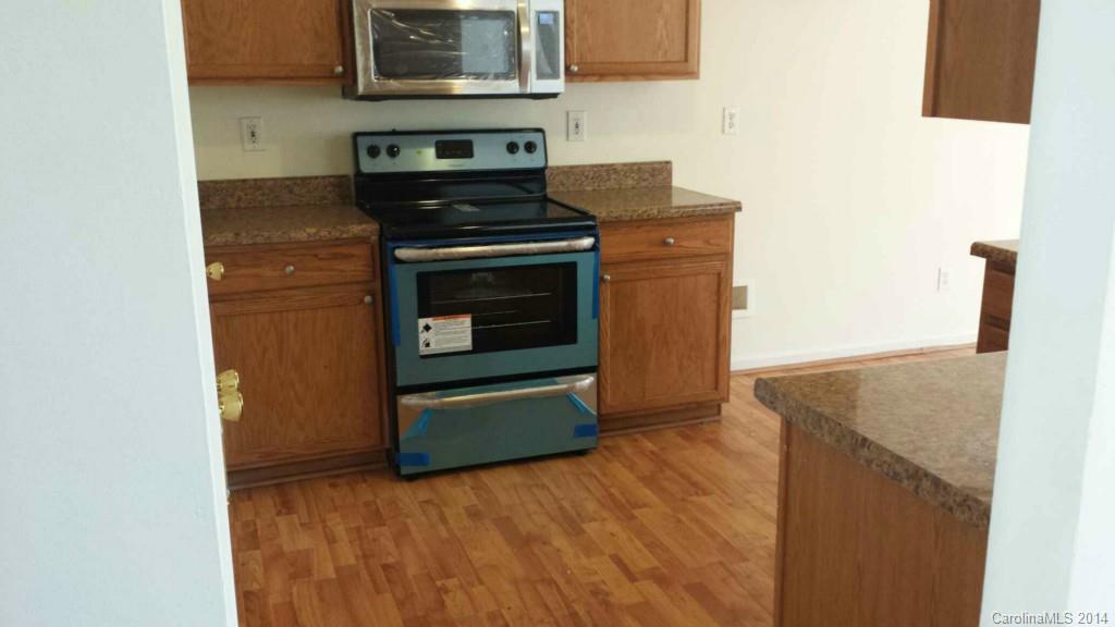 11044 Pointer Ridge Drive Charlotte, NC 28214 - Photo 2 of 12