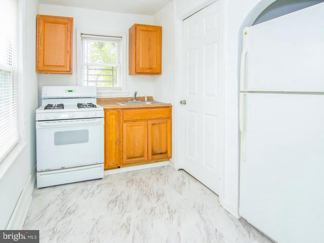 534 Bridgeview Road Baltimore, MD 21225 - Photo 6 of 17