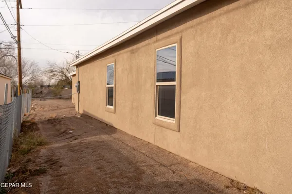 $275,000 | 401 Cinecue Way, El Paso, TX 79907