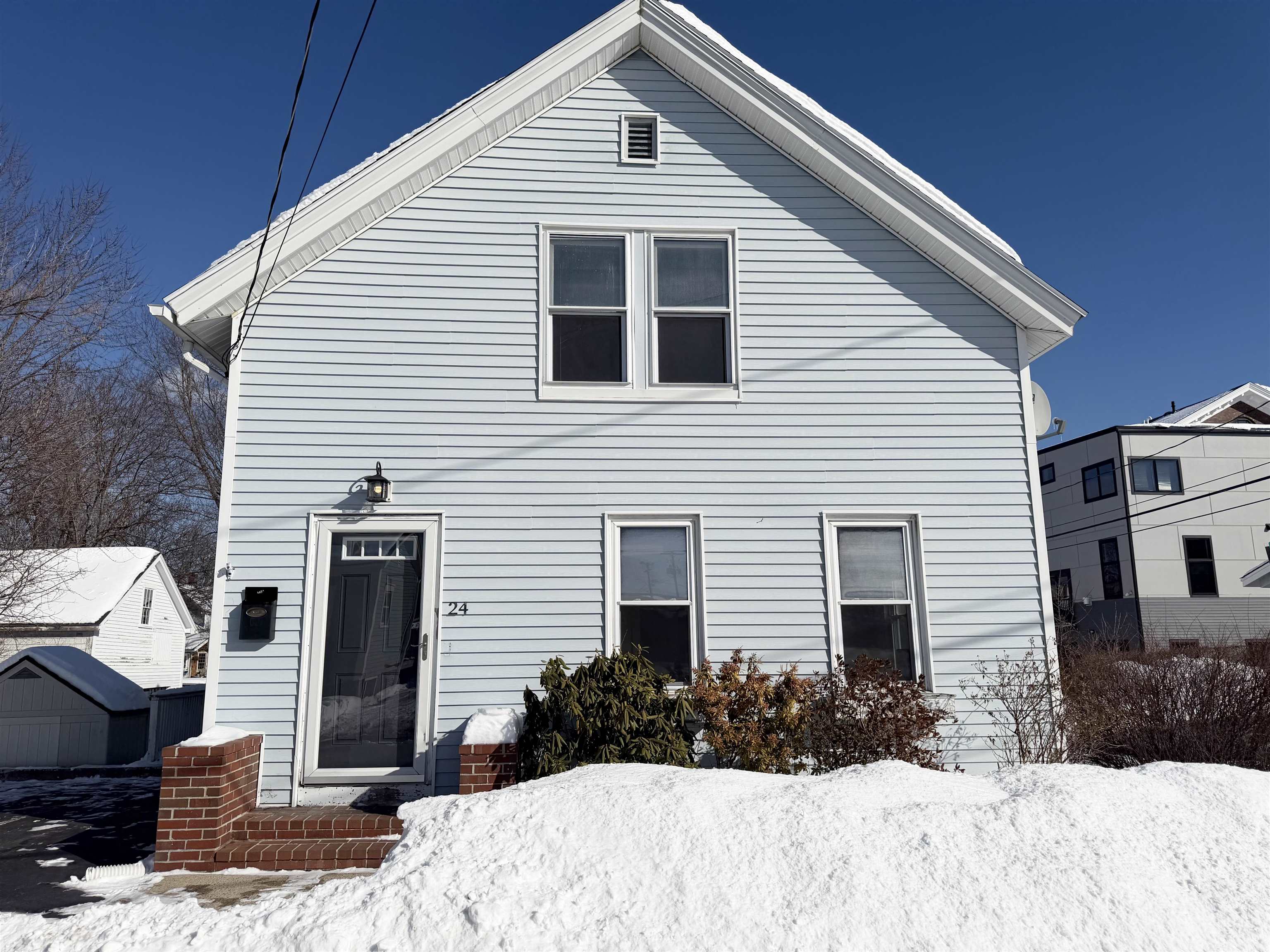 24 Preble Street Dover, NH 03820 - Photo 2 of 29
