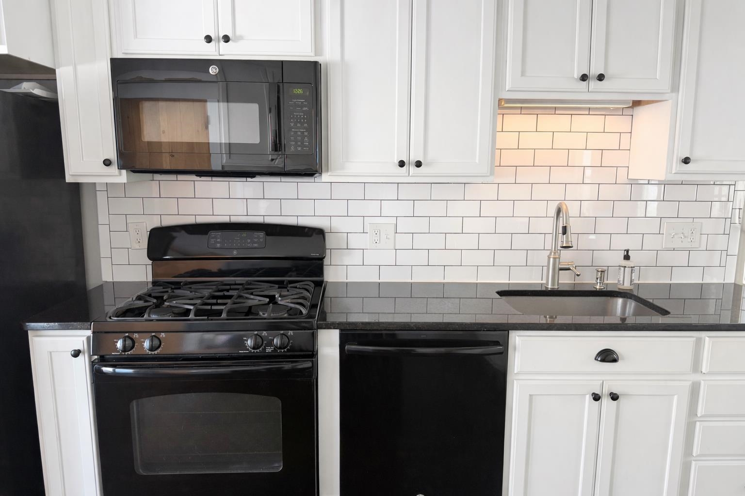 24 Preble Street Dover, NH 03820 - Photo 10 of 29