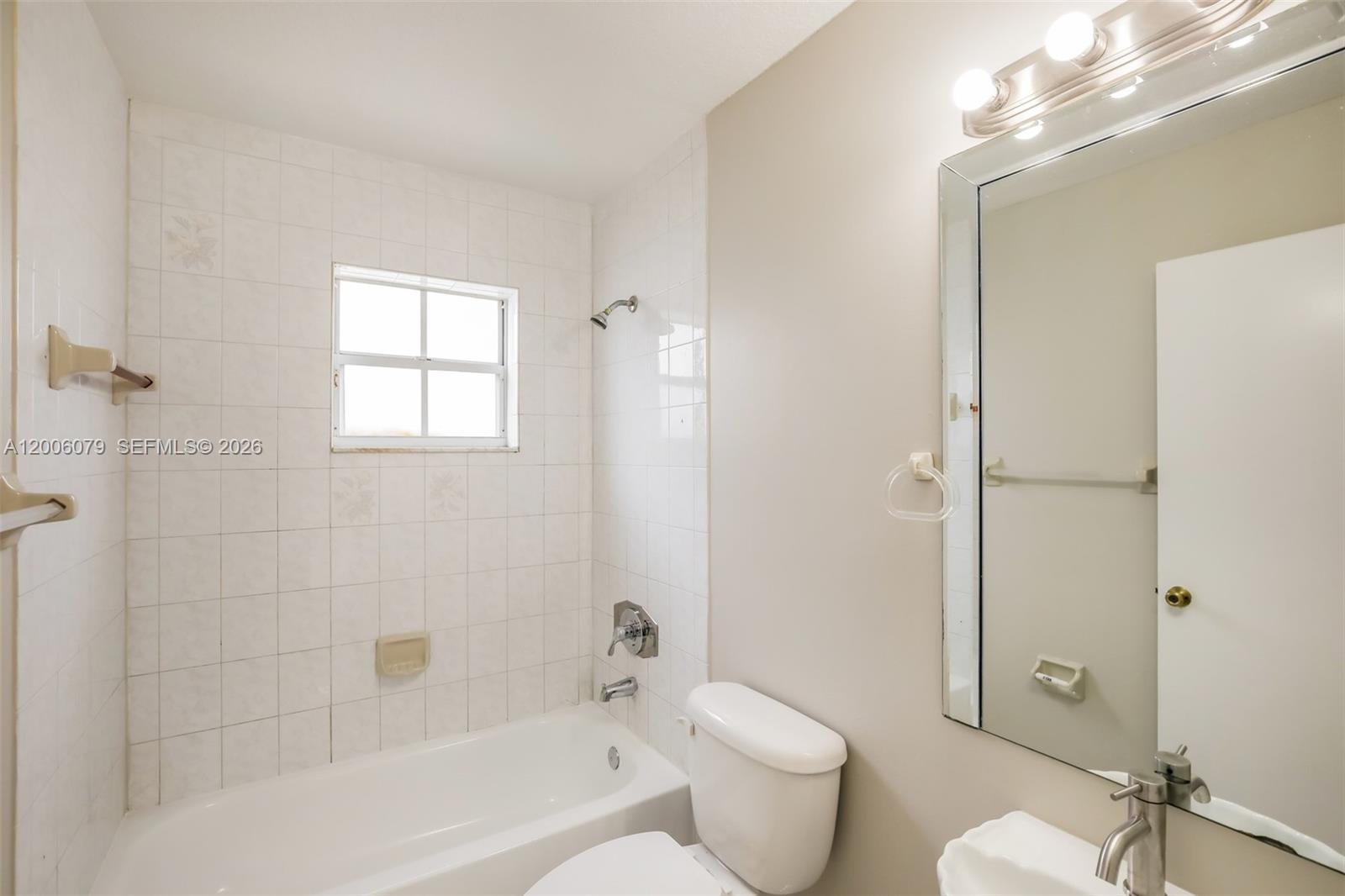 14484 Southwest 174th Street Miami, FL 33177 - Photo 16 of 18