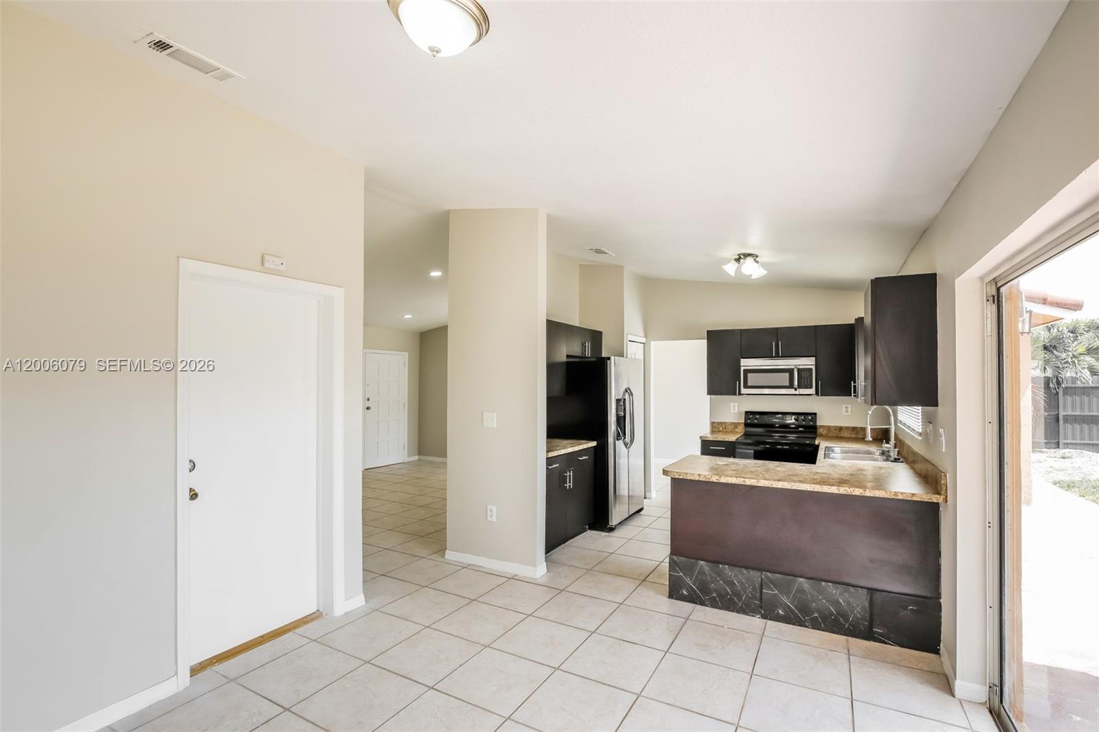 14484 Southwest 174th Street Miami, FL 33177 - Photo 8 of 18
