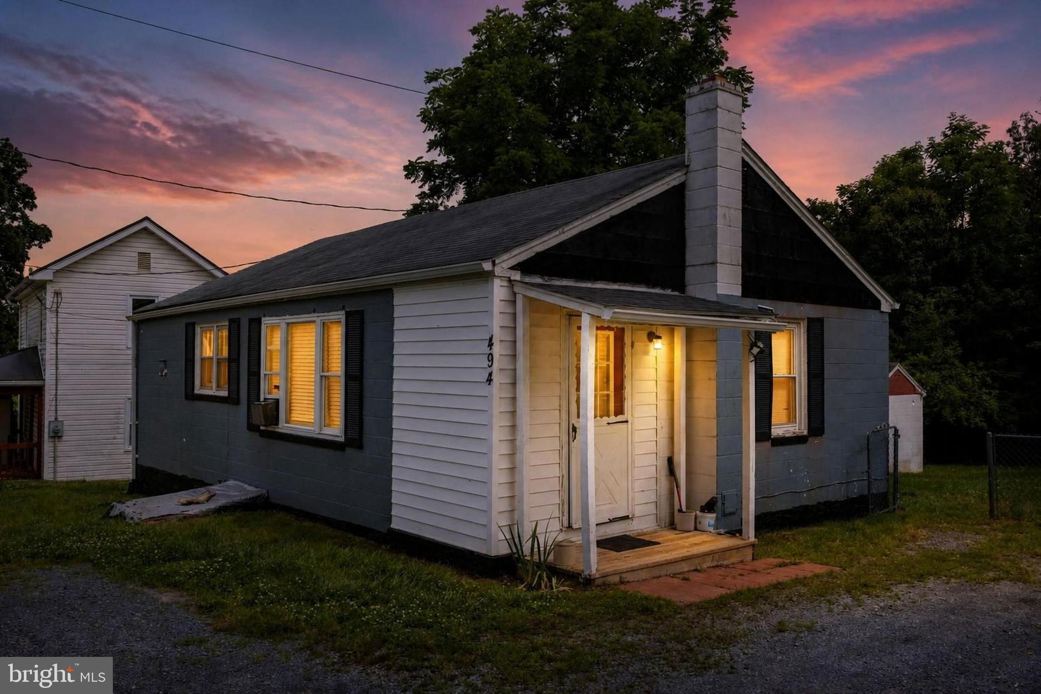 494 Chapel Road Stanley, VA 22851 - Photo 4 of 32