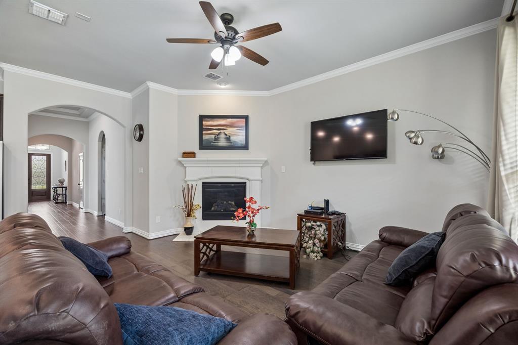 3935 Wind Cave Bend Irving, TX 75063 - Photo 6 of 26