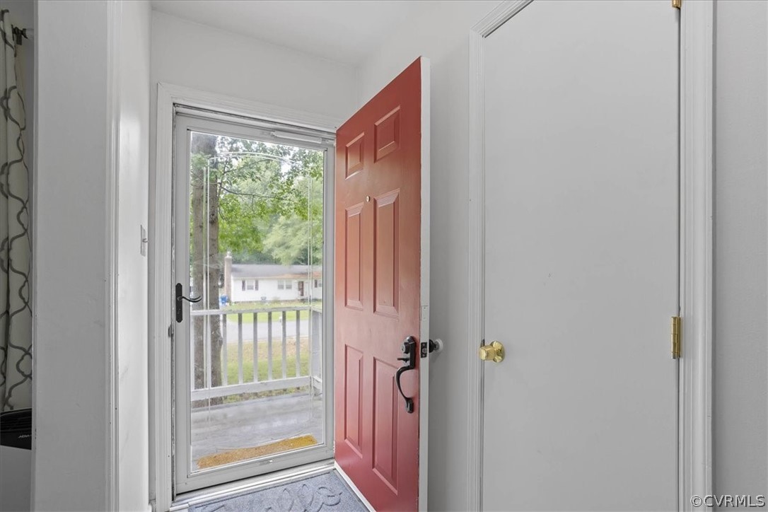 16127 Sandwave Road Chester, VA 23831 - Photo 4 of 26