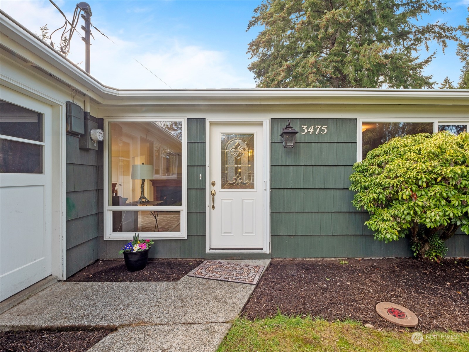 3475 Dyes Inlet Road Northwest Bremerton, WA 98312 - Photo 3 of 30 Gallery Image 3