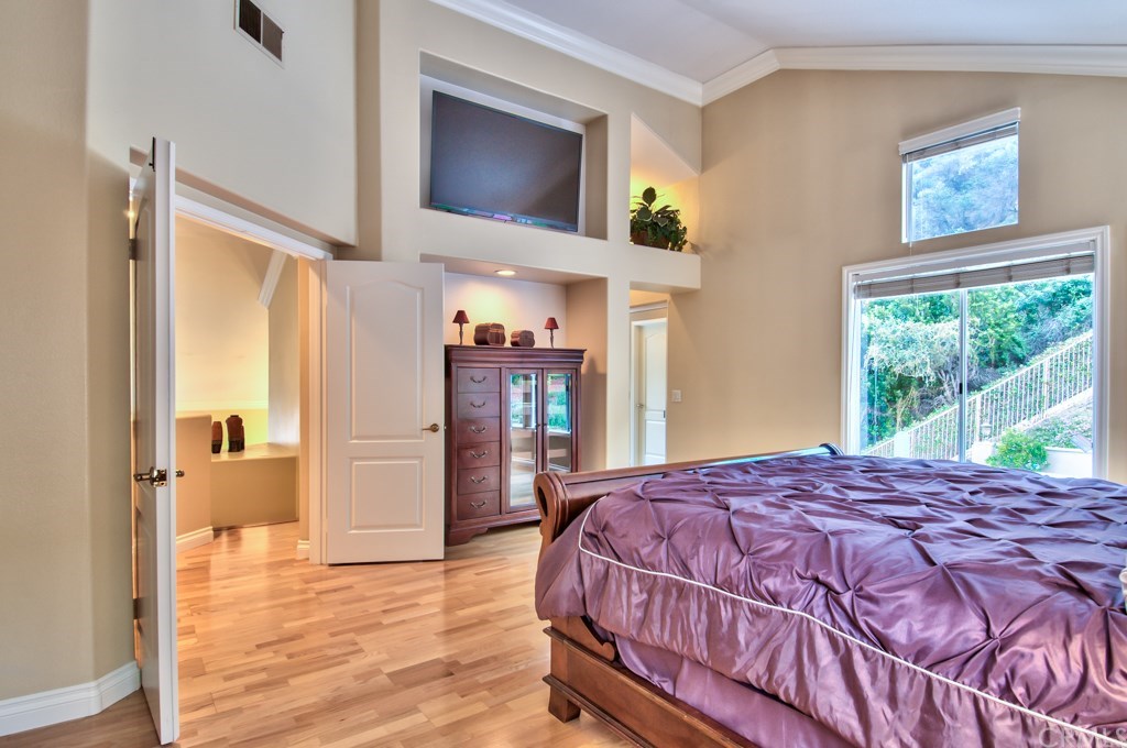 4224 San Ramon Drive Corona, CA 92882 - Photo 27 of 63 This is another angle of the master bath. It has large TV and Art recesses.