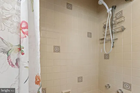 $350,000 | 2940 Stoney Creek Road, Norristown, PA 19401