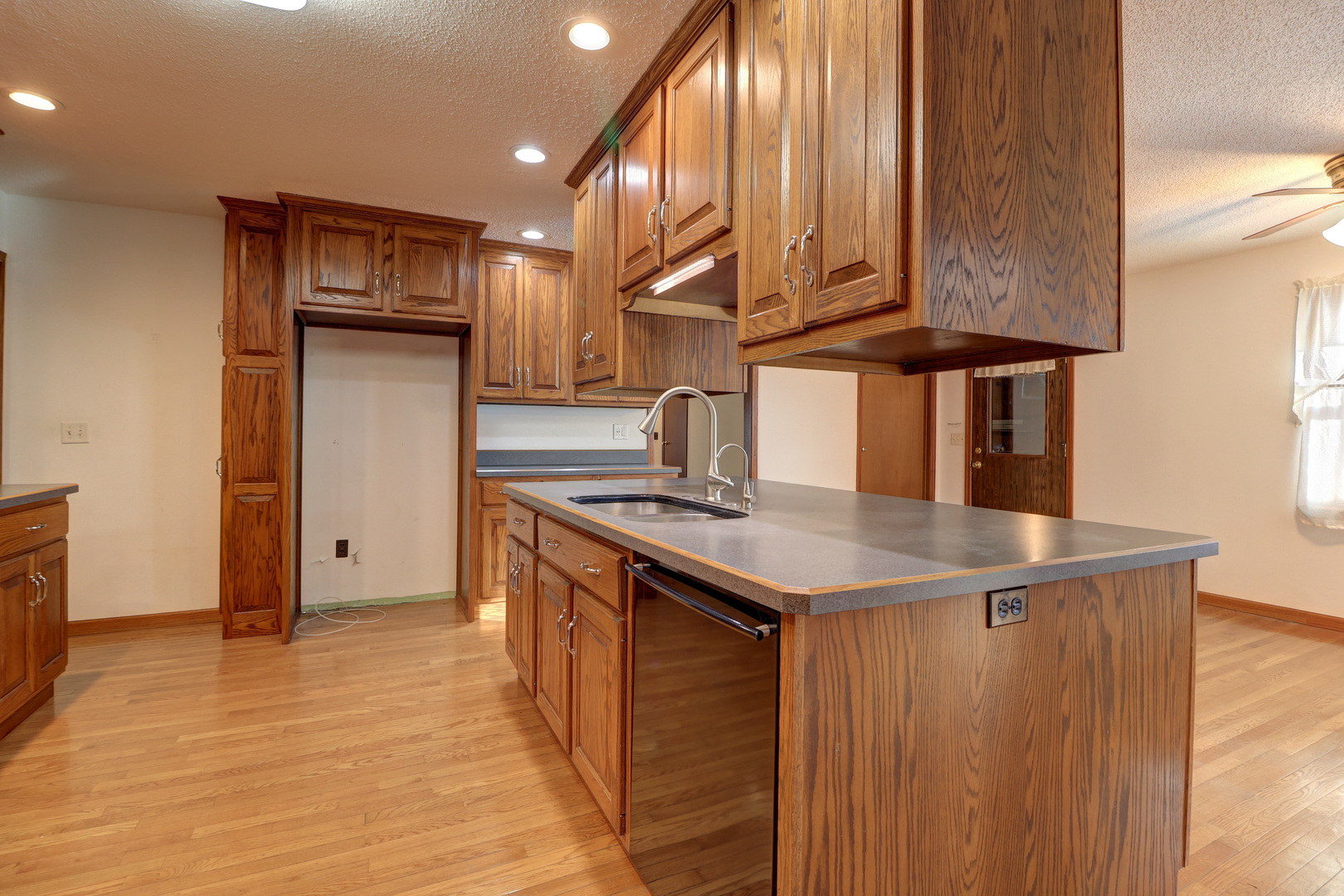 27829 Larson Street Rock Falls, IL 61071 - Photo 12 of 33