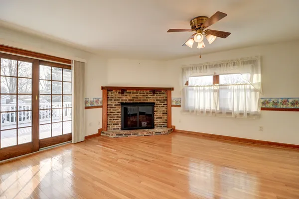 $260,000 | 27829 Larson Street, Rock Falls, IL 61071