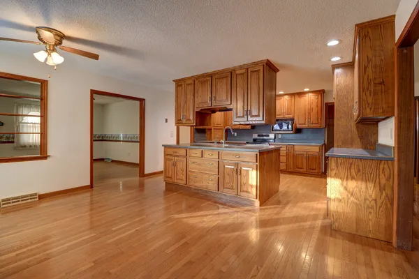 $260,000 | 27829 Larson Street, Rock Falls, IL 61071