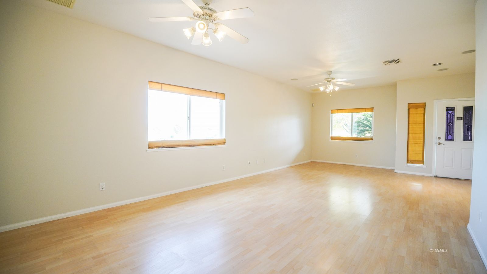 1301 South McCall Street Ridgecrest, CA 93555 - Photo 6 of 31 Gallery Image 6