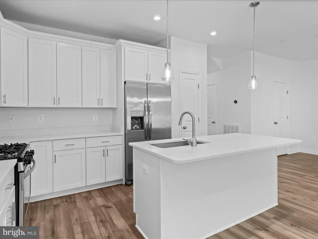 $725,000 | 408 Spinnaker Lane, St. Michaels, MD 21663