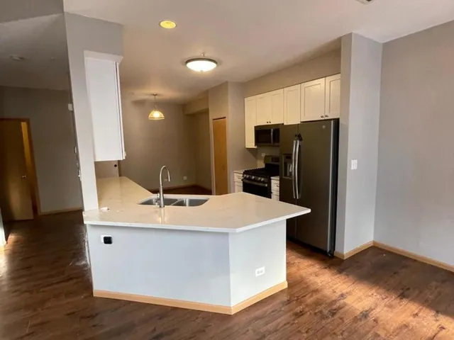 $1,999 | 458 Landmark Avenue, Unit 458, Yorkville, IL 60560