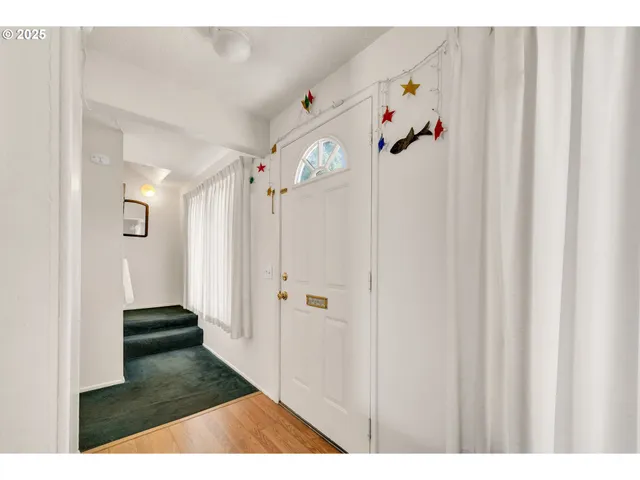 a view of an entryway