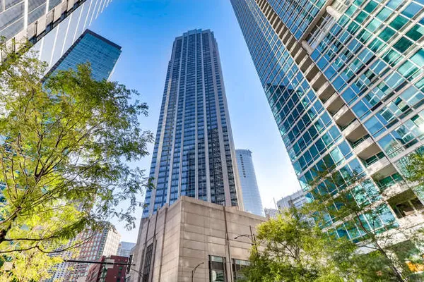 $215,000 | 512 North McClurg Court, Unit 1102, Chicago, IL 60611