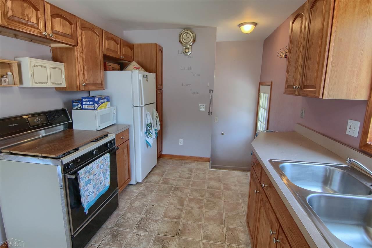 18135 Stephens Road Eastpointe, MI 48021 - Photo 11 of 30 31387640-10.JPG