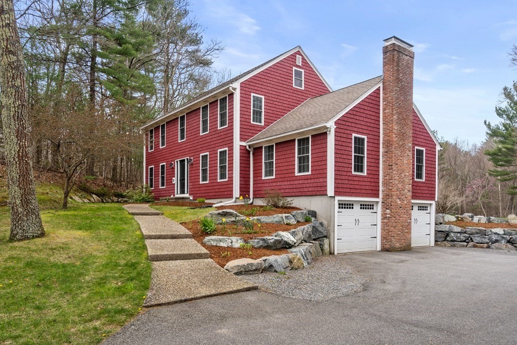 15 Grafton Road Upton, MA 01568 - Photo 1 of 42 Gallery Image 1