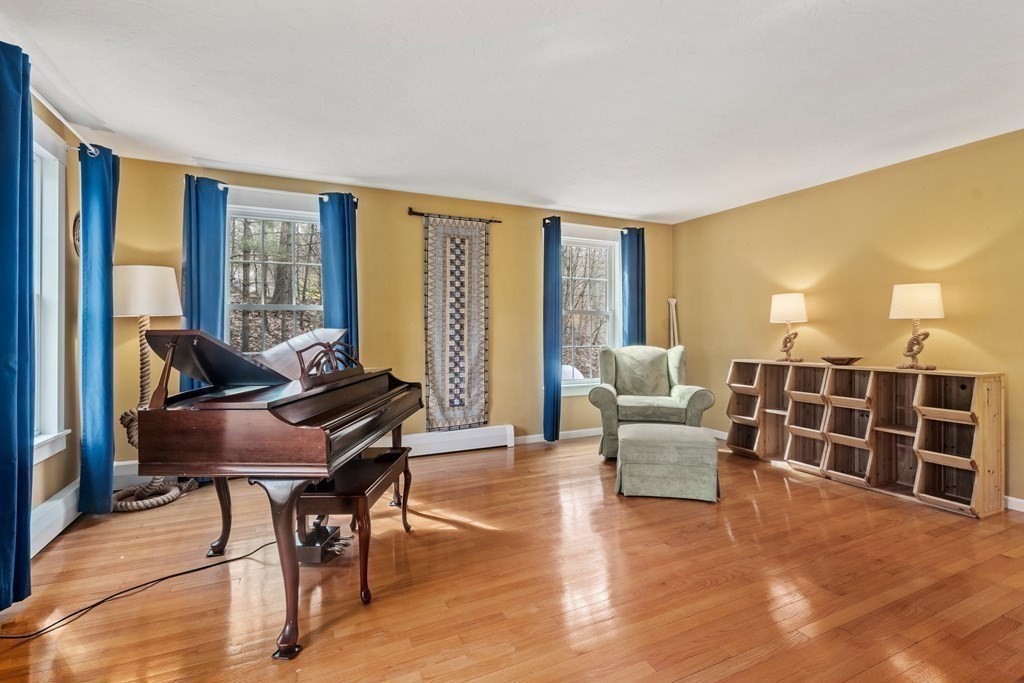 15 Grafton Road Upton, MA 01568 - Photo 19 of 42 Gallery Image 19