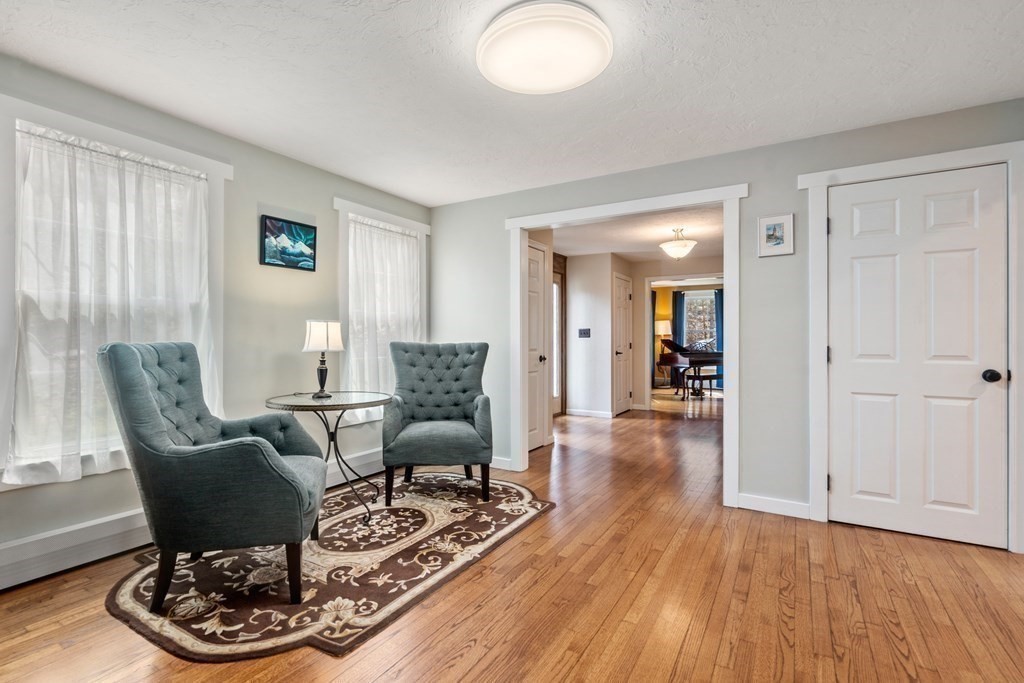15 Grafton Road Upton, MA 01568 - Photo 7 of 42 Gallery Image 7