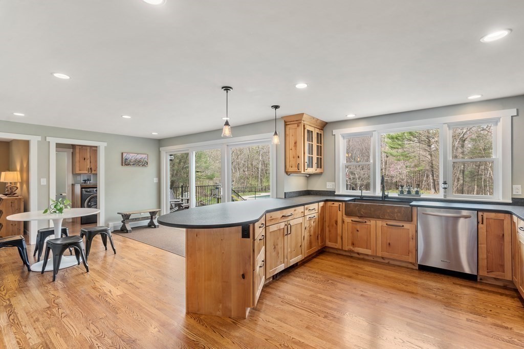 15 Grafton Road Upton, MA 01568 - Photo 10 of 42 Gallery Image 10