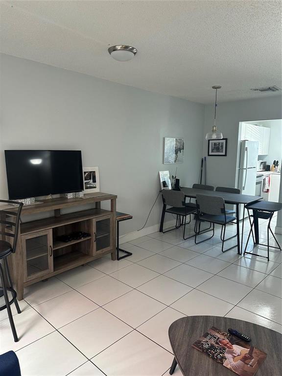 4121 Northeast 21st Terrace, Unit 3 Lighthouse Point, FL 33064 - Photo 8 of 40 GetMedia (21)