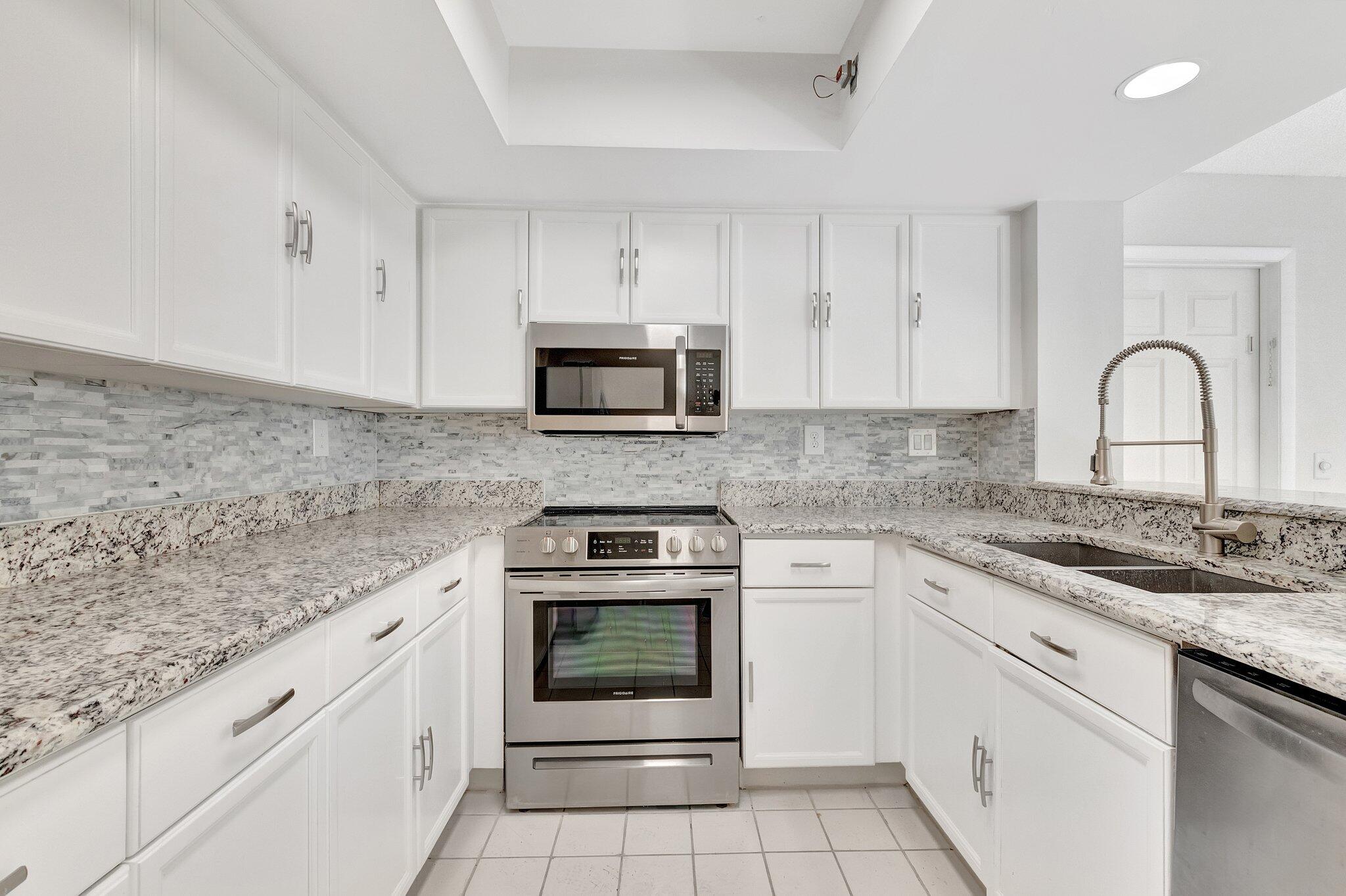 5332 Buckhead Circle, Unit 1010 Boca Raton, FL 33486 - Photo 14 of 34 14-web-or-mls-DSC_8851