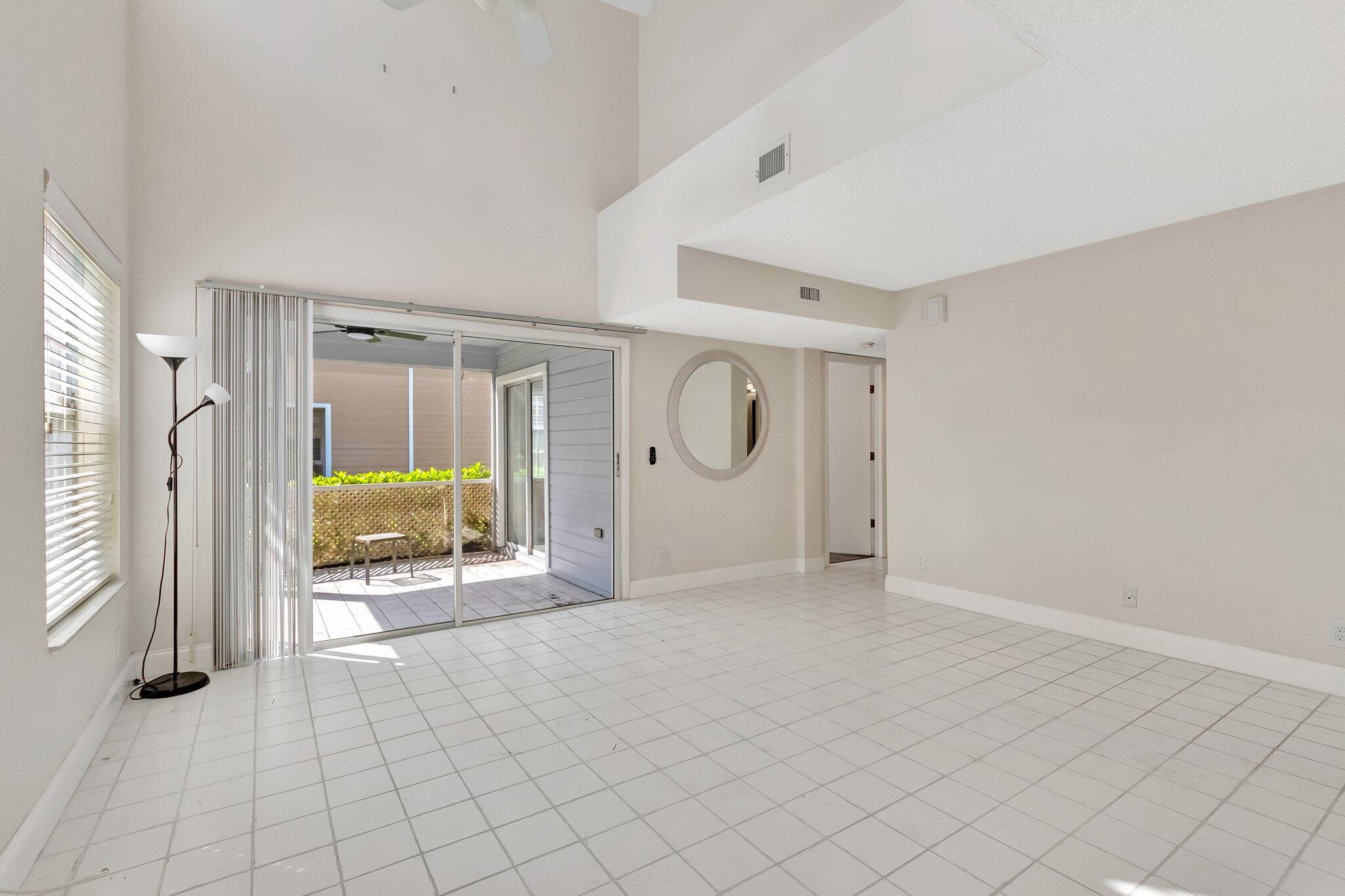 5332 Buckhead Circle, Unit 1010 Boca Raton, FL 33486 - Photo 7 of 34 7-web-or-mls-DSC_8816
