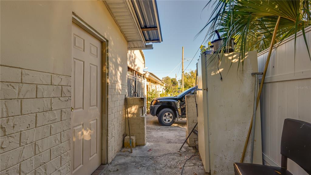 3602 North 25th Street Tampa, FL 33605 - Photo 35 of 40