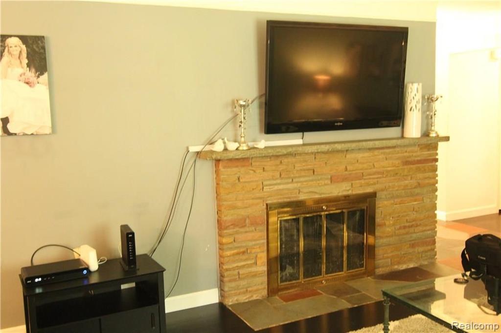 2970 Hillendale Drive Rochester Hills, MI 48309 - Photo 12 of 36