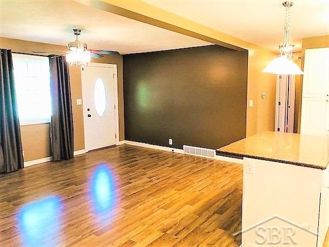 5604 McGrandy Road Bridgeport, MI 48722 - Photo 7 of 22 31381237-6.JPG