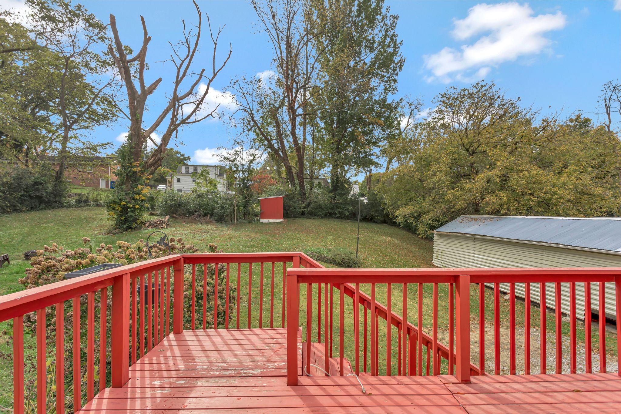 108 8th Avenue Columbia, TN 38401 - Photo 4 of 30 a balcony view with a lake view